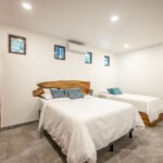 Up to 3 guests Ocean Front Cabina