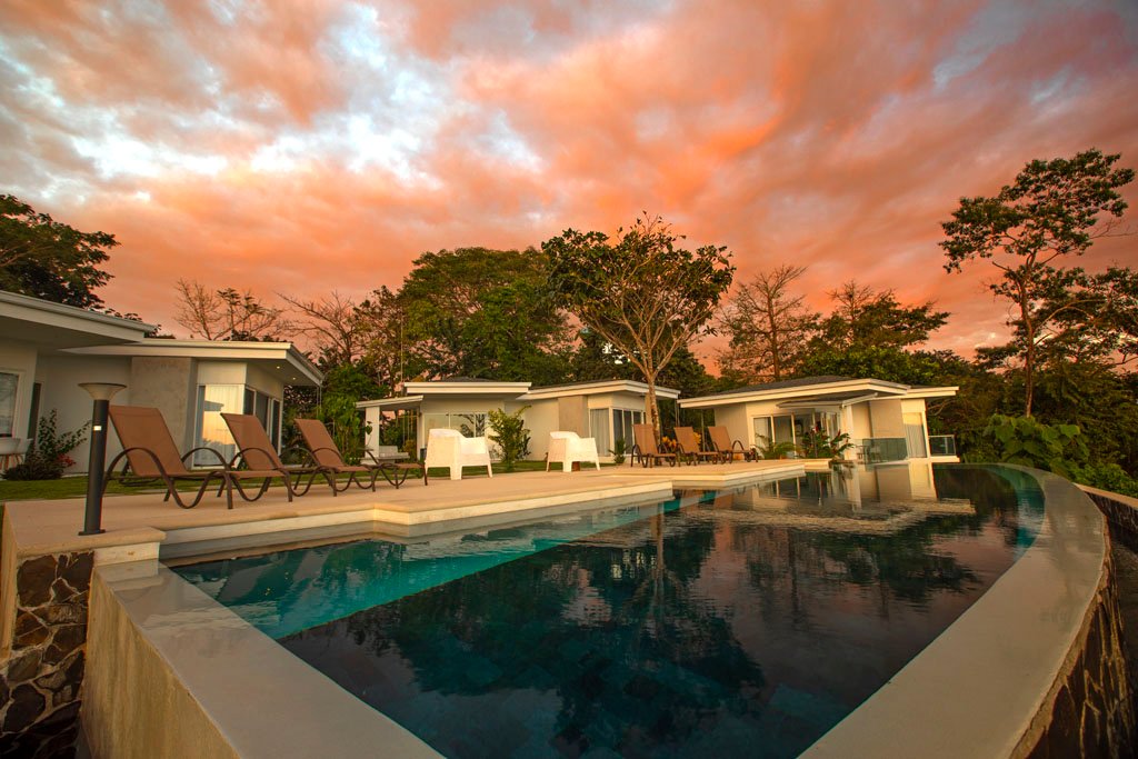 Adeluna Luxury Villas - Image 3