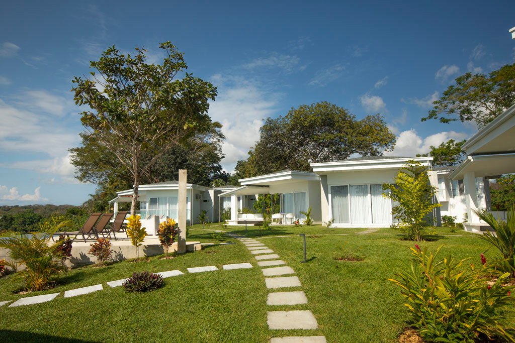 Adeluna Luxury Villas - Image 4